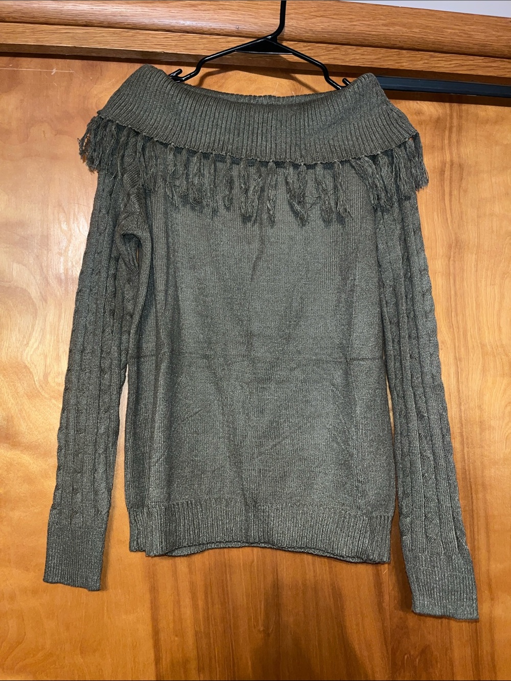 Evaless Olive Green Fringe Sweater